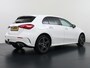 Mercedes-Benz A-klasse 250 e AMG Line | Trekhaak Wegklapbaar | Sfeerverlichting | Klasse 3 Alarm | Verwarmd Stuurwiel | Augmented reality | DAB+ Radio