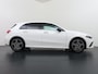 Mercedes-Benz A-klasse 250 e AMG Line | Trekhaak Wegklapbaar | Sfeerverlichting | Klasse 3 Alarm | Verwarmd Stuurwiel | Augmented reality | DAB+ Radio