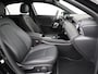 Mercedes-Benz A-klasse 250 e Luxury Line | Trekhaak Wegklapbaar | Sfeerverlichting | Smartphone Integratie | Keyless Entry | Winterpakket | Klasse 3 Alarm |
