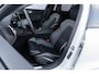 Volvo V60 T6 Recharge AWD Ultra Dark | Styling Kit | Sport Pack | Sportstoelen | Head-Up Display | Schuif-/Kanteldak | Getint Glas | Dodehoekdetectie | Harman Kardon Audio | Stuur-/Stoelverwarming Voor + Achter | Elek. Achterklep | 20" LM | | Google | Longe Range