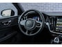 Volvo V60 T6 Recharge AWD Ultra Dark | Styling Kit | Sport Pack | Sportstoelen | Head-Up Display | Schuif-/Kanteldak | Getint Glas | Dodehoekdetectie | Harman Kardon Audio | Stuur-/Stoelverwarming Voor + Achter | Elek. Achterklep | 20" LM | | Google | Longe Range