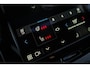 Volvo V60 T6 Recharge AWD Ultra Dark | Styling Kit | Sport Pack | Sportstoelen | Head-Up Display | Schuif-/Kanteldak | Getint Glas | Dodehoekdetectie | Harman Kardon Audio | Stuur-/Stoelverwarming Voor + Achter | Elek. Achterklep | 20" LM | | Google | Longe Range