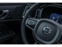 Volvo V60 T6 Recharge AWD Ultra Dark | Styling Kit | Sport Pack | Sportstoelen | Head-Up Display | Schuif-/Kanteldak | Getint Glas | Dodehoekdetectie | Harman Kardon Audio | Stuur-/Stoelverwarming Voor + Achter | Elek. Achterklep | 20" LM | | Google | Longe Range