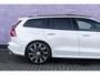 Volvo V60 T6 Recharge AWD Ultra Dark | Styling Kit | Sport Pack | Sportstoelen | Head-Up Display | Schuif-/Kanteldak | Getint Glas | Dodehoekdetectie | Harman Kardon Audio | Stuur-/Stoelverwarming Voor + Achter | Elek. Achterklep | 20" LM | | Google | Longe Range