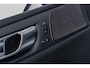 Volvo V60 T6 Recharge AWD Ultra Dark | Styling Kit | Sport Pack | Sportstoelen | Head-Up Display | Schuif-/Kanteldak | Getint Glas | Dodehoekdetectie | Harman Kardon Audio | Stuur-/Stoelverwarming Voor + Achter | Elek. Achterklep | 20" LM | | Google | Longe Range