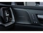 Volvo V60 T6 Recharge AWD Ultra Dark | Styling Kit | Sport Pack | Sportstoelen | Head-Up Display | Schuif-/Kanteldak | Getint Glas | Dodehoekdetectie | Harman Kardon Audio | Stuur-/Stoelverwarming Voor + Achter | Elek. Achterklep | 20" LM | | Google | Longe Range
