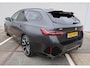 BMW i5 Touring (g61) M60 601pk xDrive Automaat I Individual I Panoramadak I Bowers & Wilkins I HUD I 21 Inch I M Sportpakket Pro I Elek. Wegkl. Trekhaak I LED I