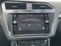 Volkswagen Tiguan 2.0 TSI 4-Motion Highline Pano Afn.Trekhaak Dynaudio HUD Adap.Cruise Voll.Onderhouden!