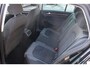 Volkswagen Golf 1.5 TSI Highline Business R / Automaat / Adaptieve Cruise / Parkeersensoren / Stoelverwarming