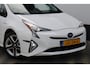 Toyota Prius 1.8 Executive Navi HUD JBL Camera BTW !!
