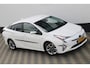 Toyota Prius 1.8 Executive Navi HUD JBL Camera BTW !!