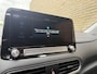 Hyundai Kona Electric EV Premium 64 kWh | 3 fase | 100% SOH | Leder | Schuif/kanteldak | Navigatie | Adaptieve cruise | Lane assist | Apple CarPlay | Stoelverwarming&koeling | Achterbankverwarming | Camera | PDC voor+achter | Head up display | Volledig onderhouden