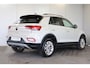 Volkswagen T-Roc 1.5 TSI (110kW/150 pk) DSG-7 AUT. ** LED, VIRTUAL, LANE ASS, TREKH, 17-inch LMV, PRIVACY ** 1e EIG - UNFALLFREI ** ** INFORMEER OOK NAAR ONZE AANTREKKELIJKE FINANCIAL-LEASE TARIEVEN **
