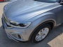 Volkswagen T-Roc 1.5 TSI Style, Trekhaak,Navi,dig dashboard.