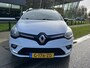 Renault Clio Estate 0.9 TCe Limited / Apple Carplay - Android Auto / Parkeersensoren. Achter / Airco / 16'' LMV /