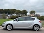Opel Astra 1.4 Turbo Cosmo 5-Drs 140PK! ECC Audio-CD/MP3 LMV 17" Cruisecontrol ABS ESP Stuurverwarming Dealeronderhoud Nieuwe Apk!