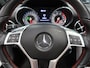 Mercedes-Benz SLK 200 Edition Automaat Leer Sportstoelen Nekverwarming Navigatie Dealer onderhouden Panoramadak 18 inch Sportvelgen Nieuwstaat Rode gordels Stoelverwarming