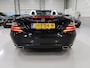 Mercedes-Benz SLK 200 Edition Automaat Leer Sportstoelen Nekverwarming Navigatie Dealer onderhouden Panoramadak 18 inch Sportvelgen Nieuwstaat Rode gordels Stoelverwarming
