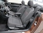 Volkswagen Beetle Cabriolet 1.2 TSI Sound 2018 Airco-ecc Navigatie App connect Stoelverwarming Windscherm 1e Eigenares Dealer onderhouden 18 inch Sportvelgen Zeer nette staat Dark Bronze metallic