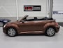 Volkswagen Beetle Cabriolet 1.2 TSI Sound 2018 Airco-ecc Navigatie App connect Stoelverwarming Windscherm 1e Eigenares Dealer onderhouden 17 inch Sportvelgen Zeer nette staat Dark Bronze metallic