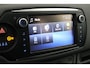 Toyota Yaris 1.5 Hybrid Trend | Origineel NL | Fietsensteun | Navigatie | Cruise Control | Clima | Camera | 15 inch | Rijstrooksensor | Bluetooth