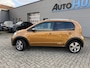 Volkswagen Up! 1.0 BMT Cross up! Cruise Control Climate Control PDC DAB Achteruitrijcamera Lichtmetalen velgen Stoelverwarming