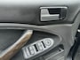 Ford C-Max 1.8-16V Ghia Flexifuel | Clima | Cruise | Navi | PDC V+A