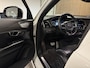 Volvo XC90 T8 AWD Recharge R-Design | Bowers & Wilkins | Stoelventilatie | 360° Camera | Carbon inleg | Crystal White | Adaptieve Cruise Control | Standkachel met Volvo On Call App | Stoelverwarming voor+achter | Stuurwielverwarming | Stoelmassage | Schakelpaddels a