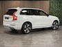 Volvo XC90 T8 AWD Recharge R-Design | Bowers & Wilkins | Stoelventilatie | 360° Camera | Carbon inleg | Crystal White | Adaptieve Cruise Control | Standkachel met Volvo On Call App | Stoelverwarming voor+achter | Stuurwielverwarming | Stoelmassage | Schakelpaddels a