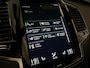 Volvo XC90 T8 AWD Recharge R-Design | Bowers & Wilkins | Stoelventilatie | 360° Camera | Carbon inleg | Crystal White | Adaptieve Cruise Control | Standkachel met Volvo On Call App | Stoelverwarming voor+achter | Stuurwielverwarming | Stoelmassage | Schakelpaddels a