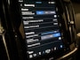 Volvo V90 T8 AWD Recharge Ultimate Dark Long Range | Vol! | Luchtvering | Stoelventilatie | 360° Camera | 455pk | Head-Up Display | Harman Kardon | Stoelmassage | Schuifdak | Adaptieve Cruise Control | Stoel en Stuurwielverwarming | Full LED Meesturende koplampen |