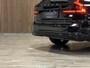 Volvo V90 T8 AWD Recharge Ultimate Dark Long Range | Vol! | Luchtvering | Stoelventilatie | 360° Camera | 455pk | Head-Up Display | Harman Kardon | Stoelmassage | Schuifdak | Adaptieve Cruise Control | Stoel en Stuurwielverwarming | Full LED Meesturende koplampen |