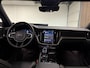 Volvo V60 T6 AWD Recharge Plus Dark | Trekhaak | 360° Camera | Harman Kardon | Adaptieve Cruise Control | Stoelverwarming voor+achter | Stuurwielverwarming | Pilot Assist | BLIS Dode Hoek Detectie | Elektrische voorstoelen geheugen | Contour stoelen | Zitting verle