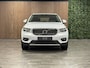 Volvo XC40 T5 Recharge Inscription | Glacier Silver! | Parkeercamera | Cruise Control | Zitting verlenging voorstoelen | Textiel city canvas bekleding | 18 Inch | Keyless Drive | Parkeersensoren voor+achter | Elektrisch bedienbare achterklep | Breedstralers in voorb