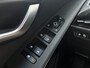 Kia Niro EV DynamicLine 64.8kWh 204pk | Camera | Carplay | Inklapbare spiegels | Adaptive cruise controle | Keyless entry | Full LED | Lichtmetalen velgen 17'' | Navigatie | Parkeersensoren voor en achter | 1e eigenaar | Half lederen bekleding | 1e eigenaar