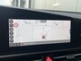 Kia Niro EV DynamicLine 64.8kWh 204pk | Camera | Carplay | Inklapbare spiegels | Adaptive cruise controle | Keyless entry | Full LED | Lichtmetalen velgen 17'' | Navigatie | Parkeersensoren voor en achter | 1e eigenaar | Half lederen bekleding | 1e eigenaar