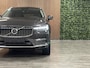 Volvo XC60 T6 AWD Recharge Ultimate Bright Long Range | 360° Camera | Head-Up Display | Harman Kardon | Adaptieve Cruise Control | Standkachel met Volvo On Call App | Stoel en Stuurwielverwarming | Full LED Meesturende koplampen | Pilot Assist | Elektrische voorstoe