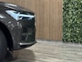 Volvo XC60 T6 AWD Recharge Ultimate Bright Long Range | 360° Camera | Head-Up Display | Harman Kardon | Adaptieve Cruise Control | Standkachel met Volvo On Call App | Stoel en Stuurwielverwarming | Full LED Meesturende koplampen | Pilot Assist | Elektrische voorstoe