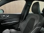 Volvo XC60 T6 AWD Recharge R-Design Long Range | All Season banden | Stoel en Stuurwielverwarming | Standkachel met Volvo On Call App | Parkeercamera | Lederen Dashboard | Full LED Meesturende koplampen | Voorstoelen elektrisch geheugen | Contour Stoelen | Z .