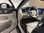 Volvo XC60 T6 AWD Recharge Ultimate Bright | Luchtvering | Trekhaak | Head-Up Display | Harman Kardon | Adaptieve Cruise Control | Stoelverwarming voor+achter | Stuurwielverwarming | Full LED Meesturende koplampen | Pilot Assist | Parkeercamera | Elektrische voorsto