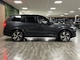 Volvo XC90 T8 AWD Recharge R-Design | Trekhaak | Stoelventilatie | 360° Camera | Harman Kardon | Stoelmassage | Carbon inleg | Adaptieve Cruise Control | Schuifdak | Standkachel met Volvo On Call App | Stoelverwarming voor+achter | Stuurwielverwarming | Full LED mee