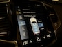 Volvo XC90 T8 AWD Recharge R-Design | Trekhaak | Stoelventilatie | 360° Camera | Harman Kardon | Stoelmassage | Carbon inleg | Adaptieve Cruise Control | Schuifdak | Standkachel met Volvo On Call App | Stoelverwarming voor+achter | Stuurwielverwarming | Full LED mee