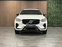 Volvo XC60 T6 AWD Recharge Plus Dark Long Range | 360° Camera | Adaptieve Cruise Control | Standkachel met Volvo On Call App | Stoel en Stuurwielverwarming | Pilot Assist | Bestuurdersstoel elektrisch geheugen | Contour Stoelen | Zitting verlenging voorstoelen | Sch