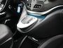 Mercedes-Benz V-klasse 250d Lang Avantgarde Edition 7-Persoons | Panodak | Lederen Stoelen Ventilatie & Verwarmd | Burmester Audio | Multi Beam LED | Adaptive Cruise | 360 Camera | Schuifdeuren Elektrisch | Apple Carplay | Sfeerverlichting | Blis | Navig