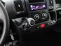 Peugeot Boxer 2.3CDTi 140PK Bakwagen+Laadklep 750kg | Airco | Camera | 3-Persoons | Dakspoiler