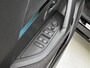 Peugeot 2008 1.2 Style 100pk | Navigatie | Achteruitrijcamera | Airco | Cruise Control | Parkeersensoren | DAB+ radio | Bluetooth | Apple Carplay/Android Auto | 16" lichtmetalen velgen |