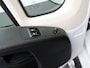 Renault Master 2.3CDTi 140PK Bakwagen+Laadklep 750Kg | Airco | Camera | 3-Persoons | Dakspoiler