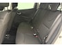 Renault Clio 1.2 TCe Limited 120 PK | Handgeschakeld | Airco | Parkeersensor | Cruise Control | Licht Metalen Velgen | Bluetooth | 1e eigenaar | Dealer onderhouden