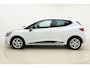 Renault Clio 1.2 TCe Limited 120 PK | Handgeschakeld | Airco | Parkeersensor | Cruise Control | Licht Metalen Velgen | Bluetooth | 1e eigenaar | Dealer onderhouden