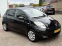 Toyota Yaris 1.3 VVTi Comfort | AIRCO | ELEKTR PAKKET | ALL SEASON BANDEN |